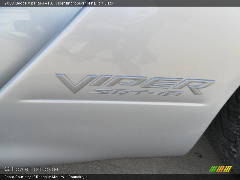 Viper Bright Silver Metallic / Black 2003 Dodge Viper SRT-10