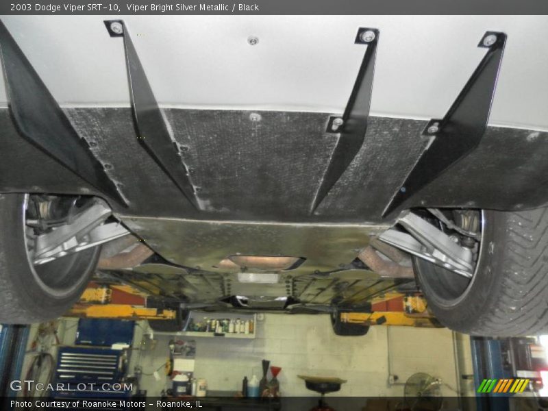 Viper Bright Silver Metallic / Black 2003 Dodge Viper SRT-10