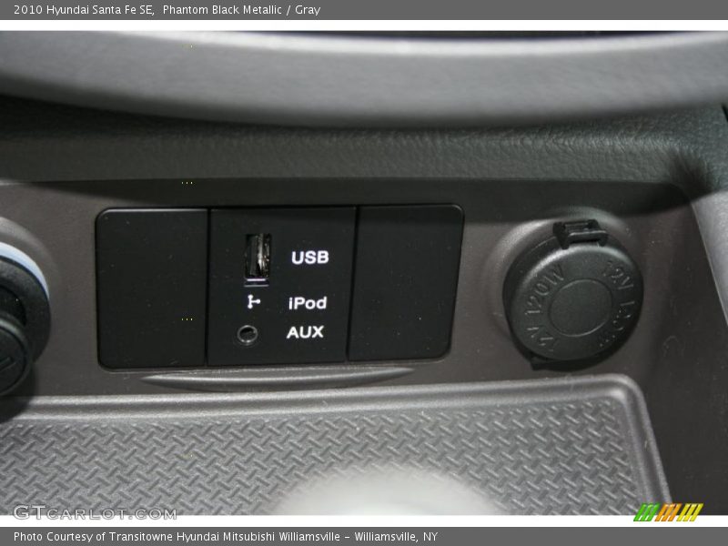 Phantom Black Metallic / Gray 2010 Hyundai Santa Fe SE