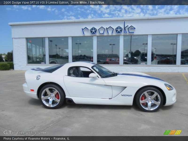 Stone White / Black/Blue 2006 Dodge Viper SRT10 VOI.9 Limited Edition