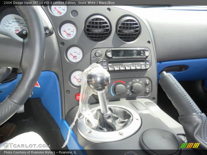 Stone White / Black/Blue 2006 Dodge Viper SRT10 VOI.9 Limited Edition