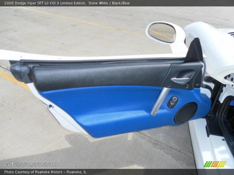 Stone White / Black/Blue 2006 Dodge Viper SRT10 VOI.9 Limited Edition