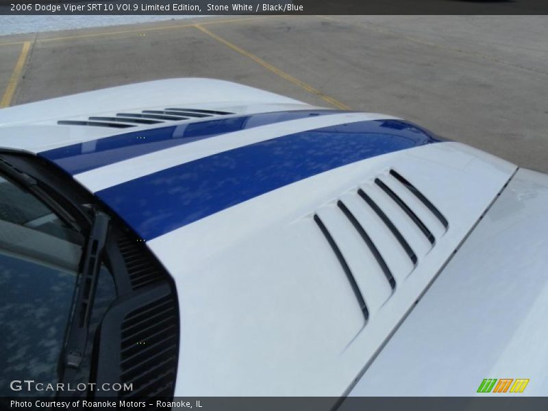 Stone White / Black/Blue 2006 Dodge Viper SRT10 VOI.9 Limited Edition