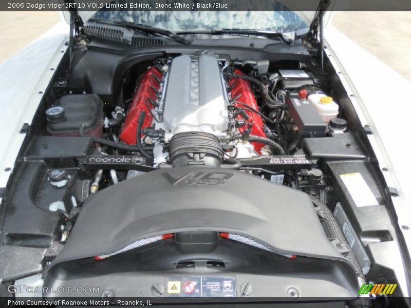 Stone White / Black/Blue 2006 Dodge Viper SRT10 VOI.9 Limited Edition