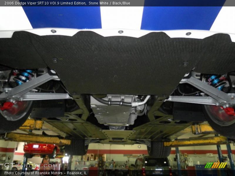 Stone White / Black/Blue 2006 Dodge Viper SRT10 VOI.9 Limited Edition