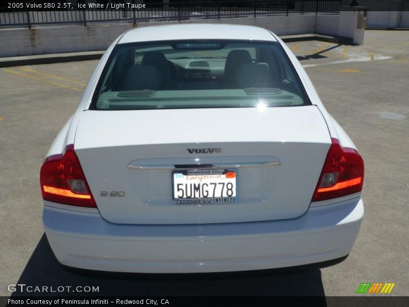 Ice White / Light Taupe 2005 Volvo S80 2.5T