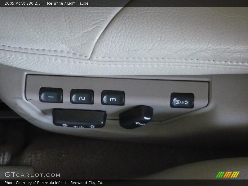 Ice White / Light Taupe 2005 Volvo S80 2.5T