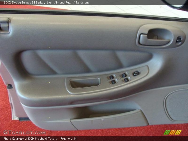 Light Almond Pearl / Sandstone 2002 Dodge Stratus SE Sedan