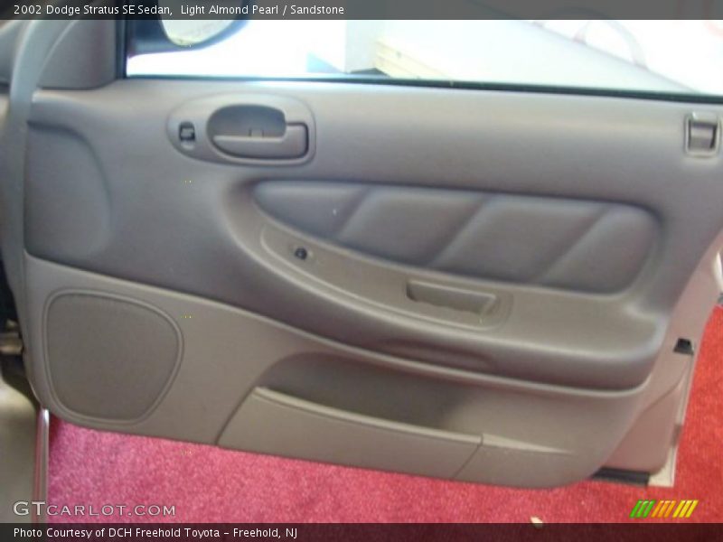 Light Almond Pearl / Sandstone 2002 Dodge Stratus SE Sedan