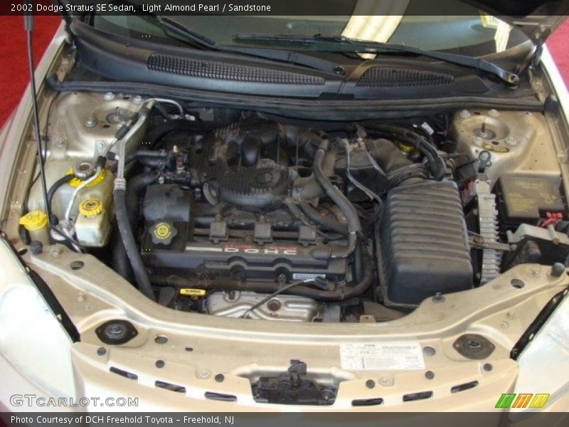 Light Almond Pearl / Sandstone 2002 Dodge Stratus SE Sedan