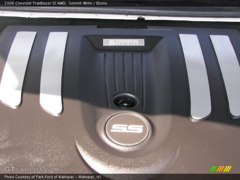 Summit White / Ebony 2006 Chevrolet TrailBlazer SS AWD