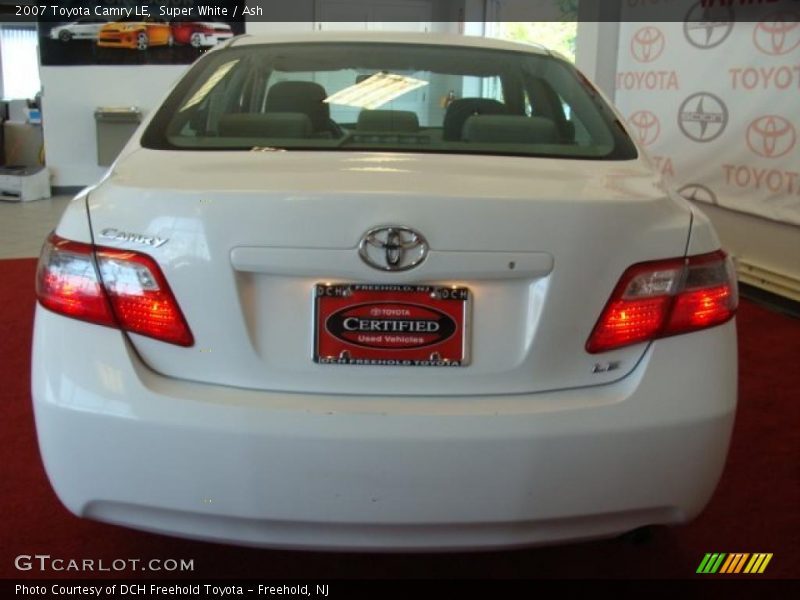Super White / Ash 2007 Toyota Camry LE