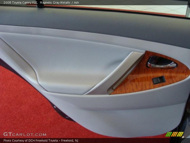 Magnetic Gray Metallic / Ash 2008 Toyota Camry XLE