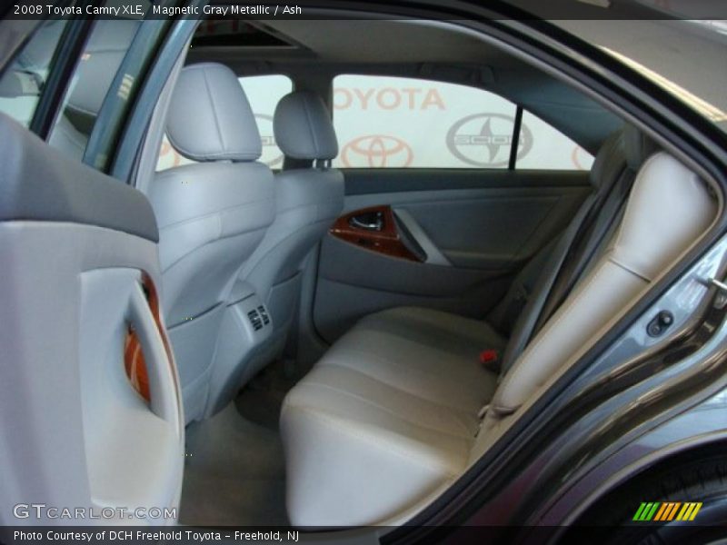 Magnetic Gray Metallic / Ash 2008 Toyota Camry XLE
