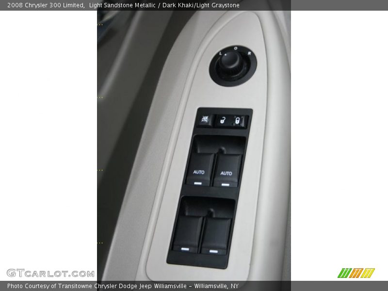 Light Sandstone Metallic / Dark Khaki/Light Graystone 2008 Chrysler 300 Limited