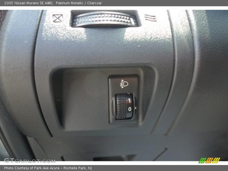 Platinum Metallic / Charcoal 2005 Nissan Murano SE AWD