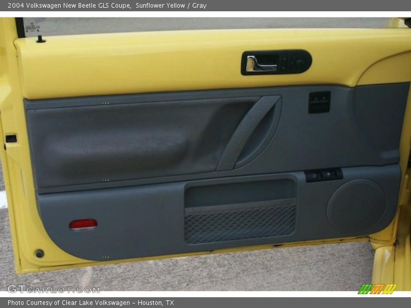 Sunflower Yellow / Gray 2004 Volkswagen New Beetle GLS Coupe