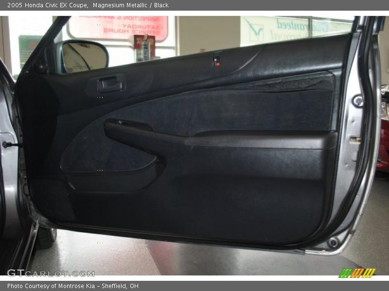 Magnesium Metallic / Black 2005 Honda Civic EX Coupe