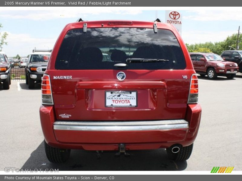 Vivid Red / Pebble/Light Parchment 2005 Mercury Mariner V6 Premier