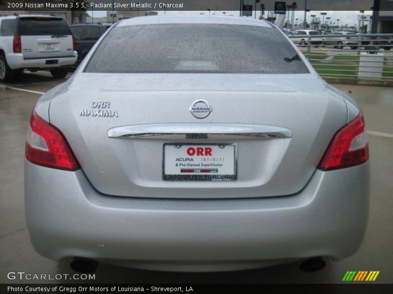 Radiant Silver Metallic / Charcoal 2009 Nissan Maxima 3.5 S