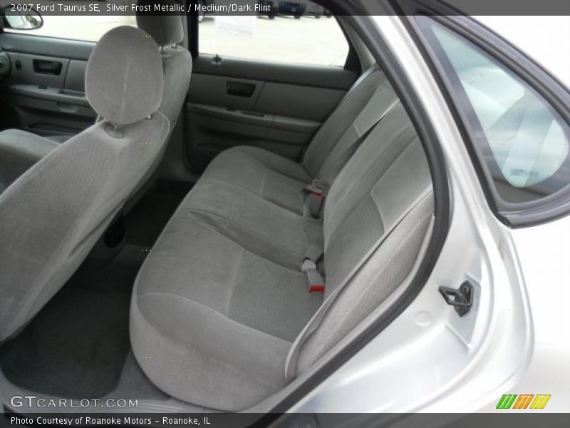 Silver Frost Metallic / Medium/Dark Flint 2007 Ford Taurus SE