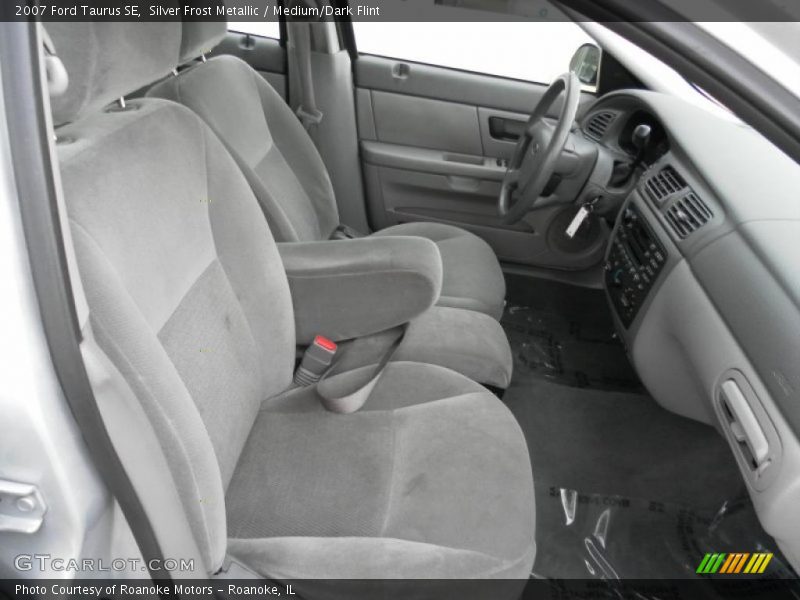 Silver Frost Metallic / Medium/Dark Flint 2007 Ford Taurus SE