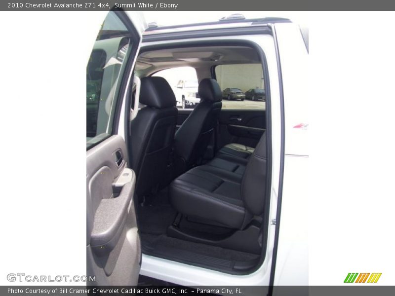 Summit White / Ebony 2010 Chevrolet Avalanche Z71 4x4