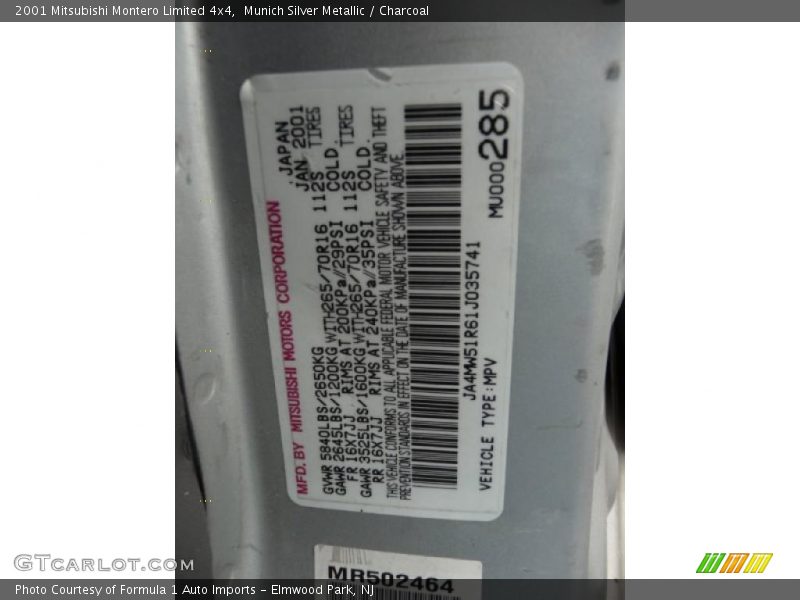 Munich Silver Metallic / Charcoal 2001 Mitsubishi Montero Limited 4x4