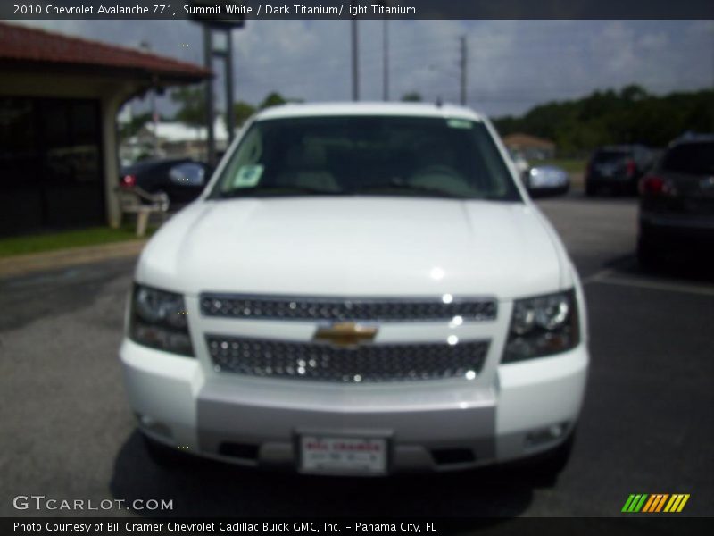 Summit White / Dark Titanium/Light Titanium 2010 Chevrolet Avalanche Z71