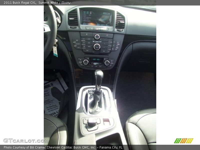 Summit White / Ebony 2011 Buick Regal CXL