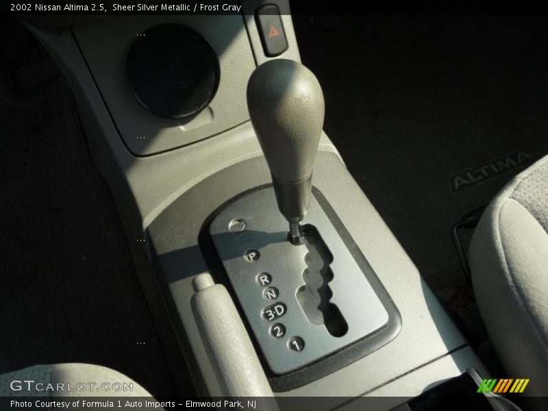 Sheer Silver Metallic / Frost Gray 2002 Nissan Altima 2.5