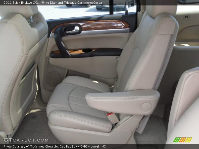 White Diamond Tricoat / Cashmere/Cocoa 2011 Buick Enclave CXL