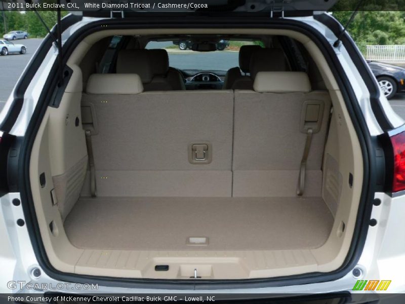 White Diamond Tricoat / Cashmere/Cocoa 2011 Buick Enclave CXL