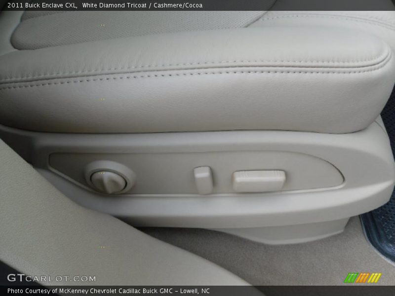 White Diamond Tricoat / Cashmere/Cocoa 2011 Buick Enclave CXL