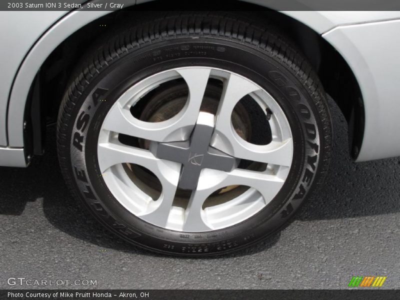 Silver / Gray 2003 Saturn ION 3 Sedan