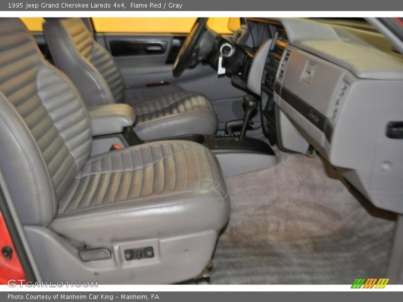 Flame Red / Gray 1995 Jeep Grand Cherokee Laredo 4x4