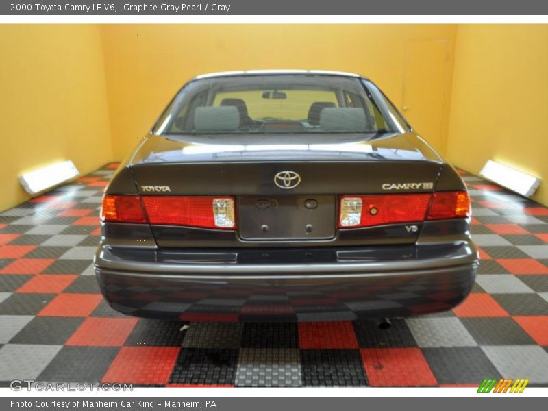 Graphite Gray Pearl / Gray 2000 Toyota Camry LE V6