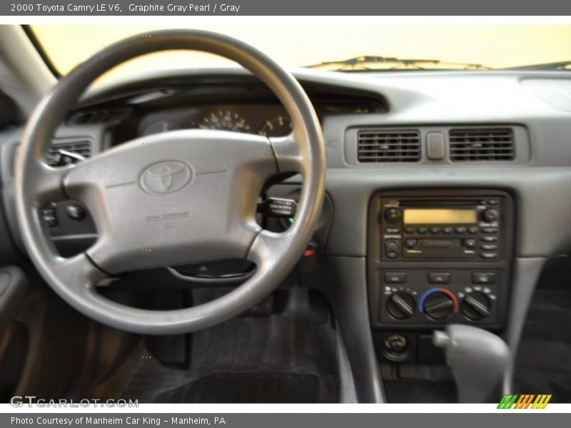 Graphite Gray Pearl / Gray 2000 Toyota Camry LE V6