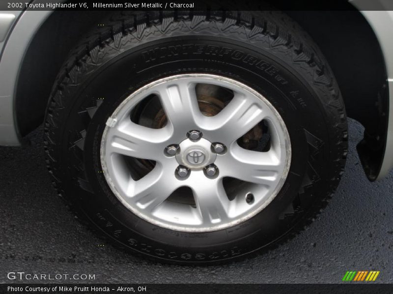 Millennium Silver Metallic / Charcoal 2002 Toyota Highlander V6