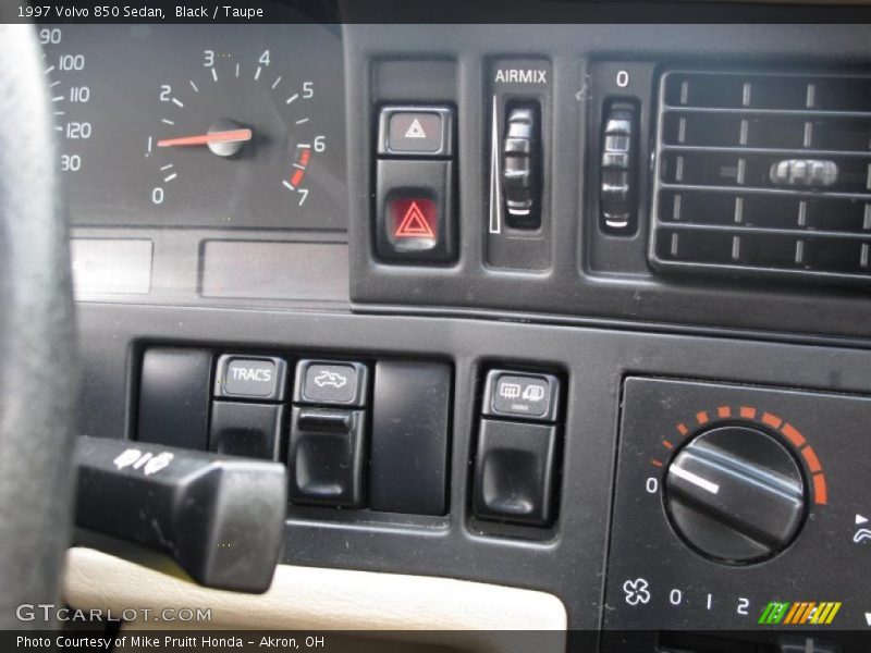 Black / Taupe 1997 Volvo 850 Sedan
