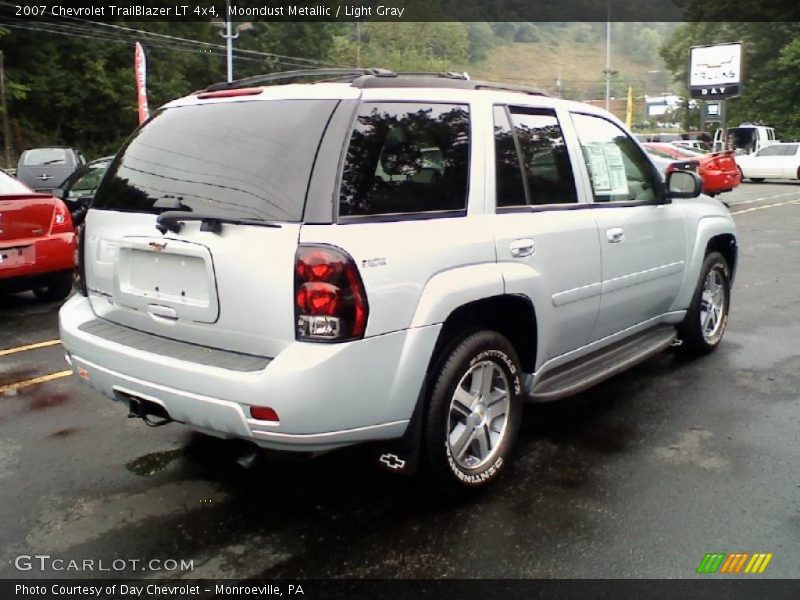Moondust Metallic / Light Gray 2007 Chevrolet TrailBlazer LT 4x4