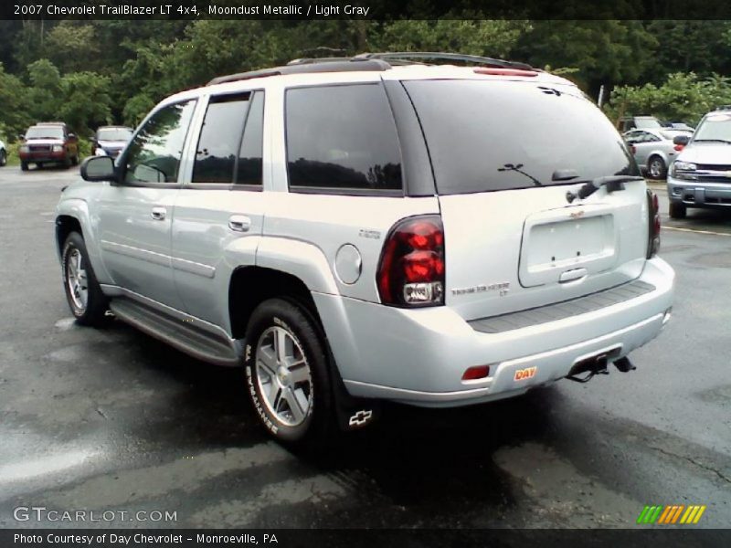 Moondust Metallic / Light Gray 2007 Chevrolet TrailBlazer LT 4x4
