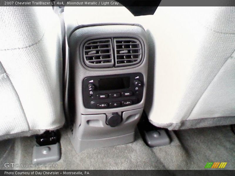 Moondust Metallic / Light Gray 2007 Chevrolet TrailBlazer LT 4x4