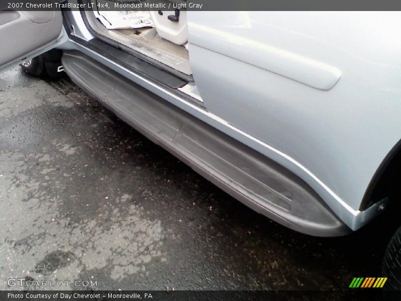 Moondust Metallic / Light Gray 2007 Chevrolet TrailBlazer LT 4x4