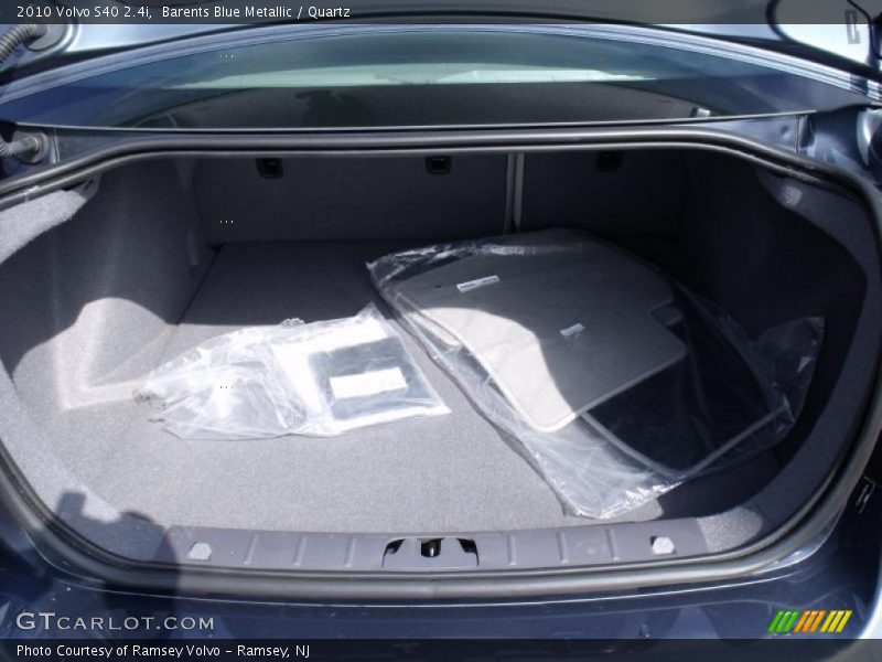 Barents Blue Metallic / Quartz 2010 Volvo S40 2.4i