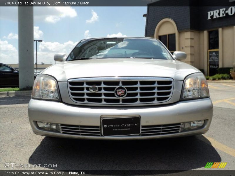 Light Platinum / Black 2004 Cadillac DeVille DTS