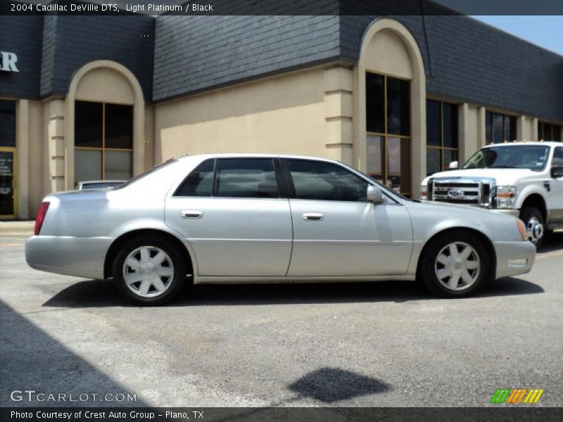 Light Platinum / Black 2004 Cadillac DeVille DTS