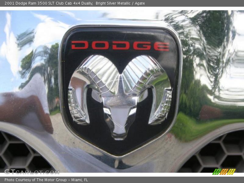 Bright Silver Metallic / Agate 2001 Dodge Ram 3500 SLT Club Cab 4x4 Dually