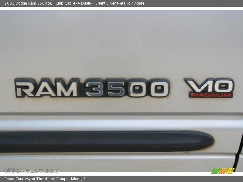 Bright Silver Metallic / Agate 2001 Dodge Ram 3500 SLT Club Cab 4x4 Dually