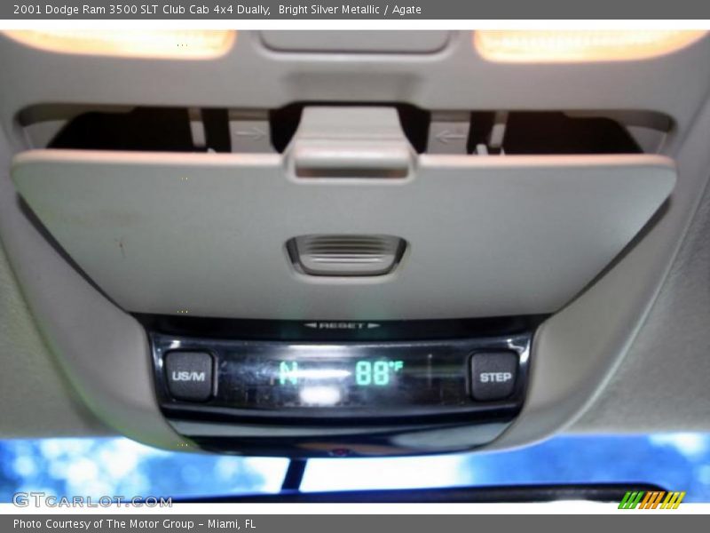 Bright Silver Metallic / Agate 2001 Dodge Ram 3500 SLT Club Cab 4x4 Dually
